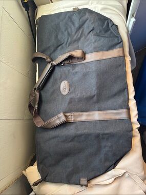 Bella Russo Canvas Duffel Travel Bag NWOT Dark Gray